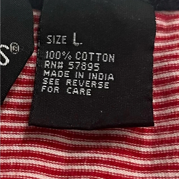 Requirements red, white and blue short sleeved t-shirt, size Large. - Picture 4 of 5